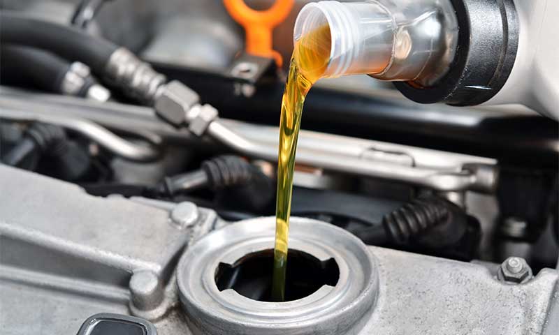 Как производится синтетическое моторное масло?